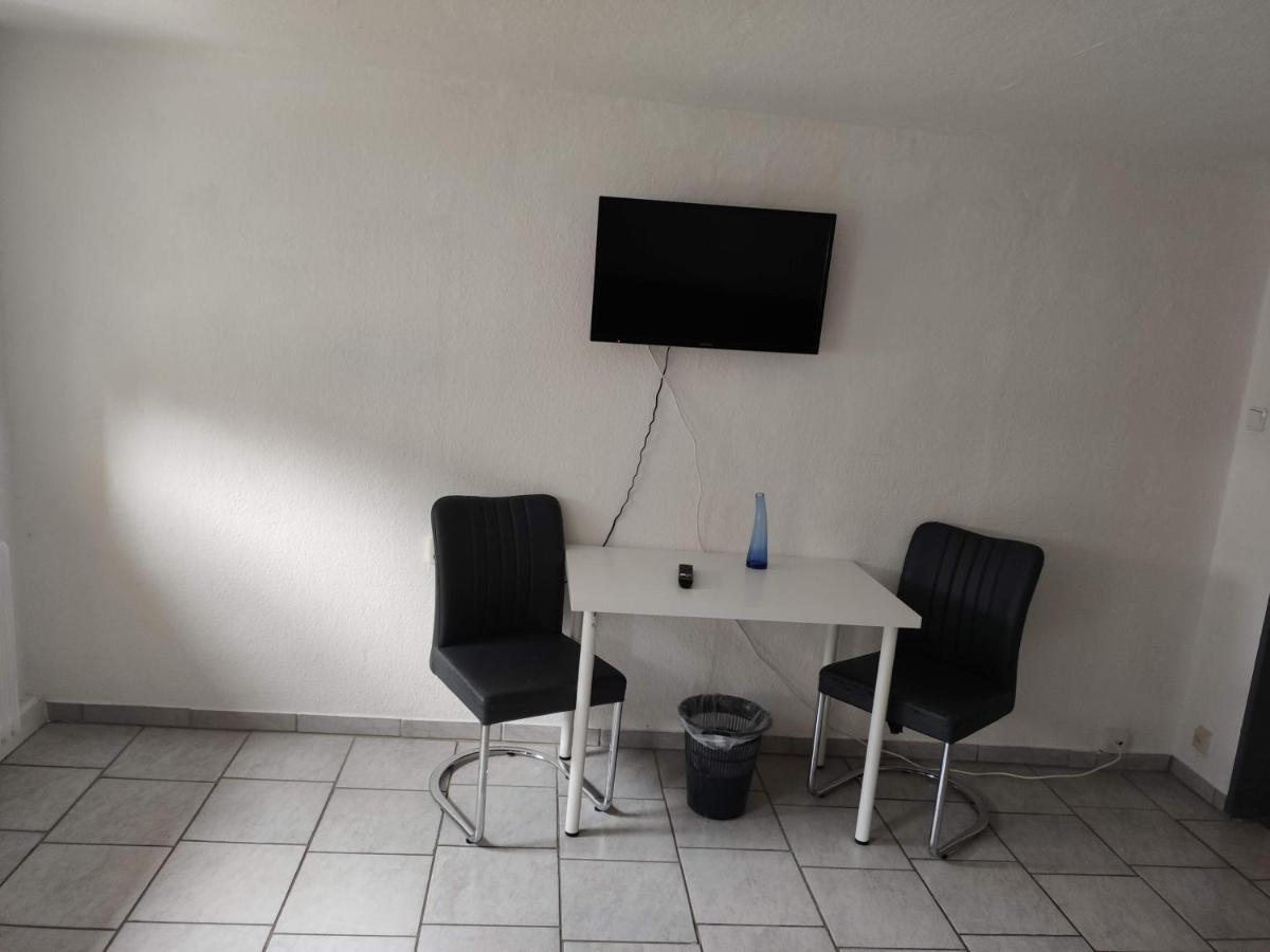 Schoenes Einfaches Zentrales Zimmer In Oldenburg Eksteriør billede