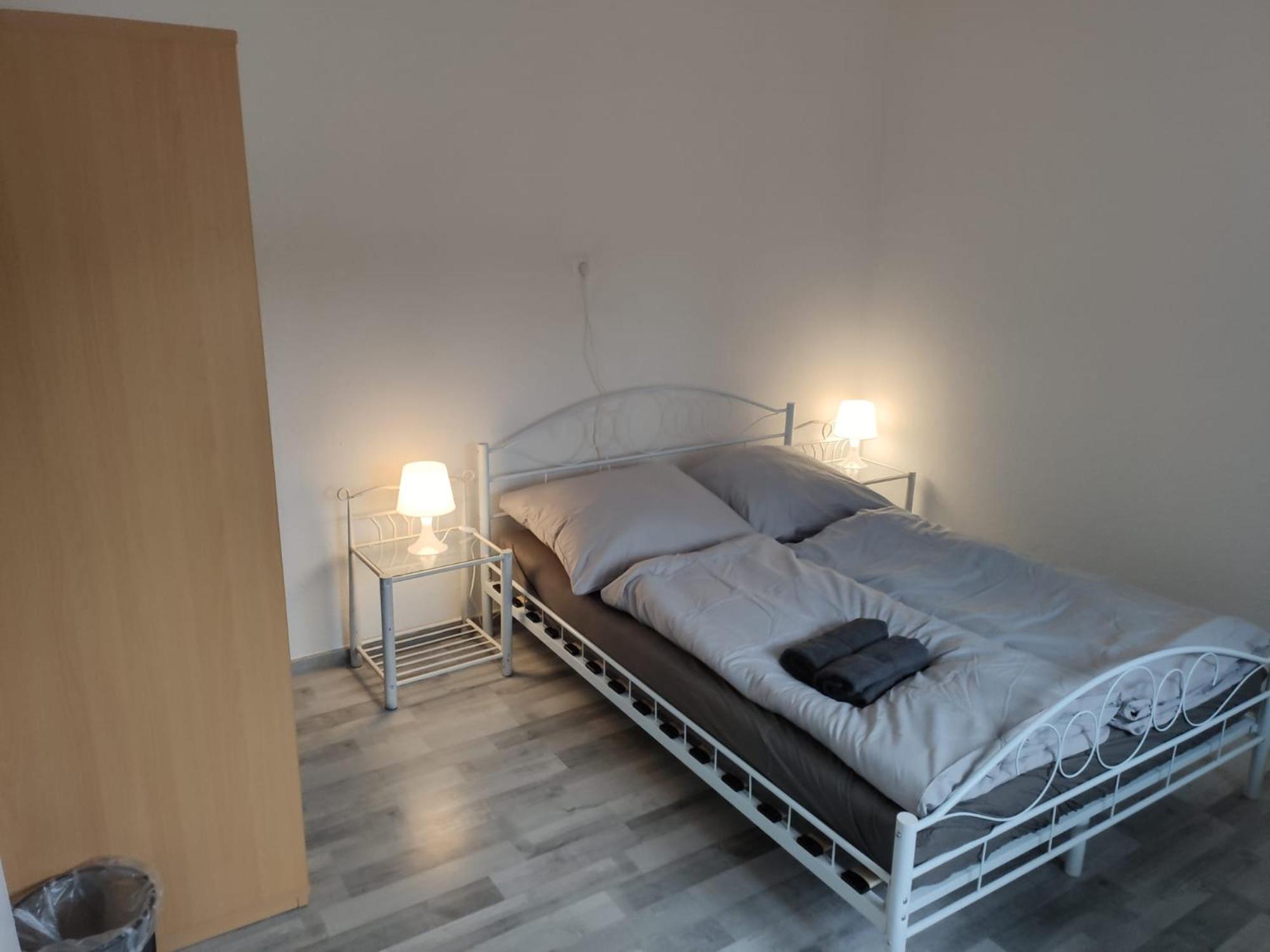 Schoenes Einfaches Zentrales Zimmer In Oldenburg Eksteriør billede
